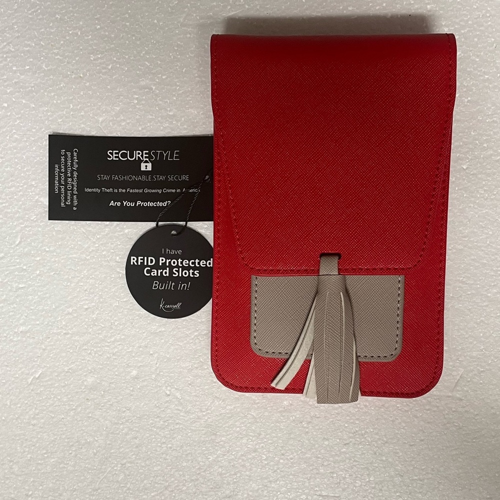 NWT K Carroll Crossbody RFID card slots. Big enough 4 most phones, cards & money - Picture 9 of 12